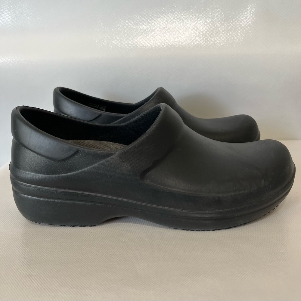 Crocs Dual Comfort Black Work Clogs